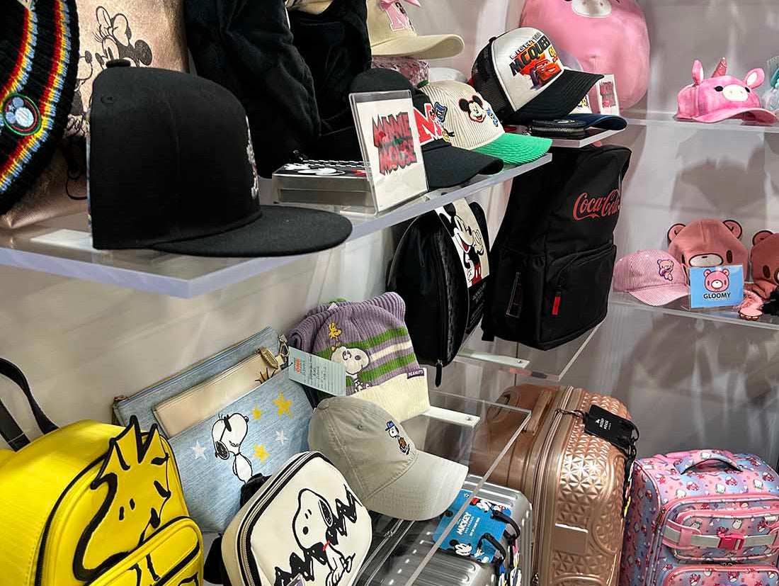Ext Merchandising Merch Showroom Overstock Merchandise