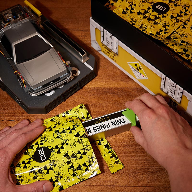 Wholesale Toys for your Store - Back to the Future Time Machine ...